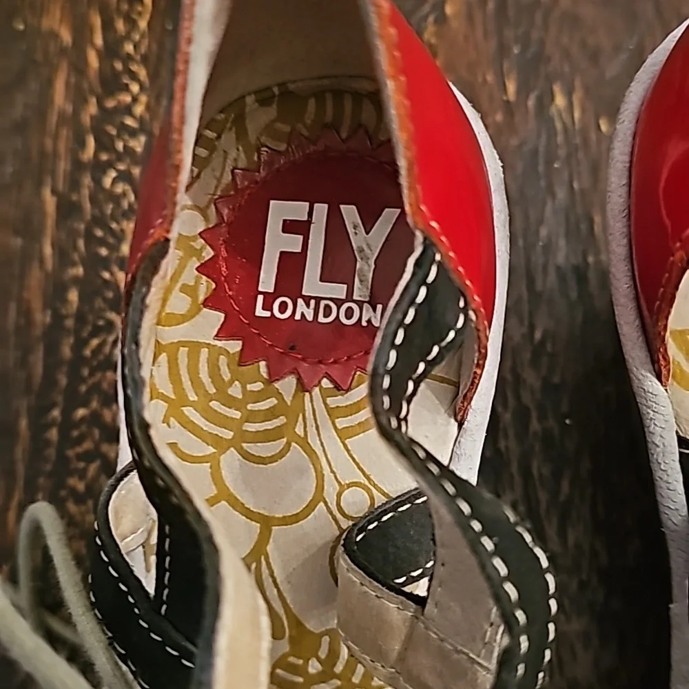 Yett Fly London red pumps 36 or 6 EUC - Picture 2 of 6